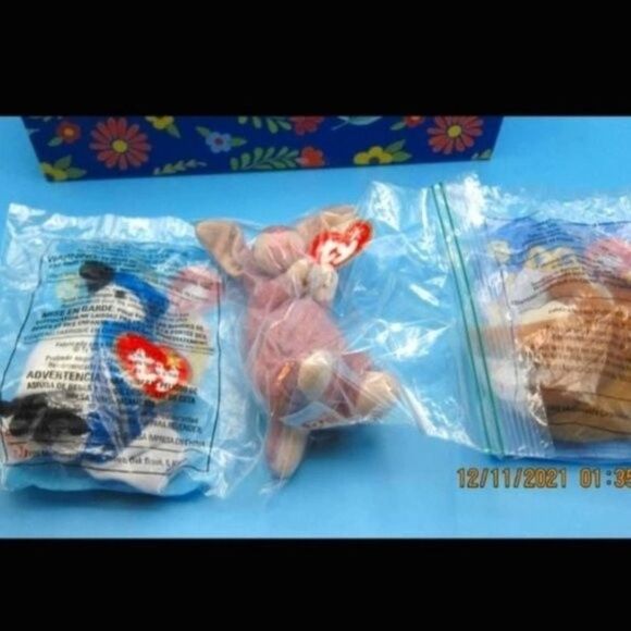 🔥Disney Princess Snow White doll Gift Set Lipsmackers Ty teenie beanies - Picture 9 of 9